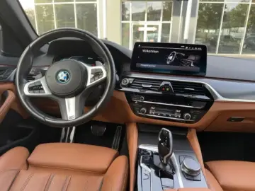 BMW 530 e Limo M-Sport Laser HUD 4-Z-Klima Leder Nav