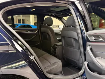 BMW 530e M Sport Sunroof LED DAB Heated Seats CarPlay
