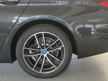 BMW 530e SAG M Sport 4xAC CAM PRIVACY AMBI HiFi LED