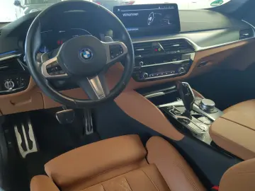 BMW 530e SAG M Sport 4xAC CAM PRIVACY AMBI HiFi LED