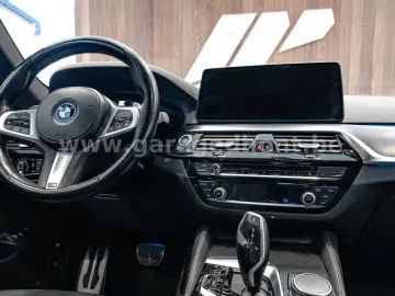 BMW 530 e  M pack  Head-up  Keyless  Soft close
