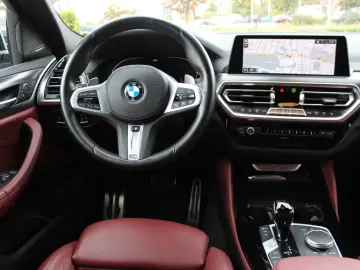 BMW X4 xDrive30d   M SPORT • LASERLIGHT • HUD • HARMAN