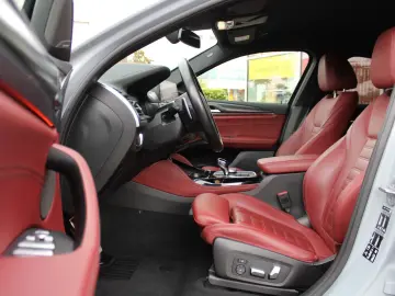 BMW X4 xDrive30d   M SPORT • LASERLIGHT • HUD • HARMAN