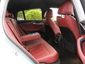 BMW X4 xDrive30d   M SPORT • LASERLIGHT • HUD • HARMAN