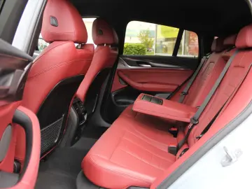 BMW X4 xDrive30d   M SPORT • LASERLIGHT • HUD • HARMAN