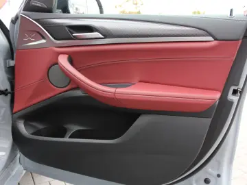 BMW X4 xDrive30d   M SPORT • LASERLIGHT • HUD • HARMAN