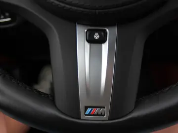 BMW X4 xDrive30d   M SPORT • LASERLIGHT • HUD • HARMAN