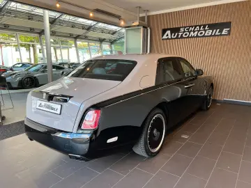 ROLLS ROYCE Phantom SWB Extended Two-Tone FULL