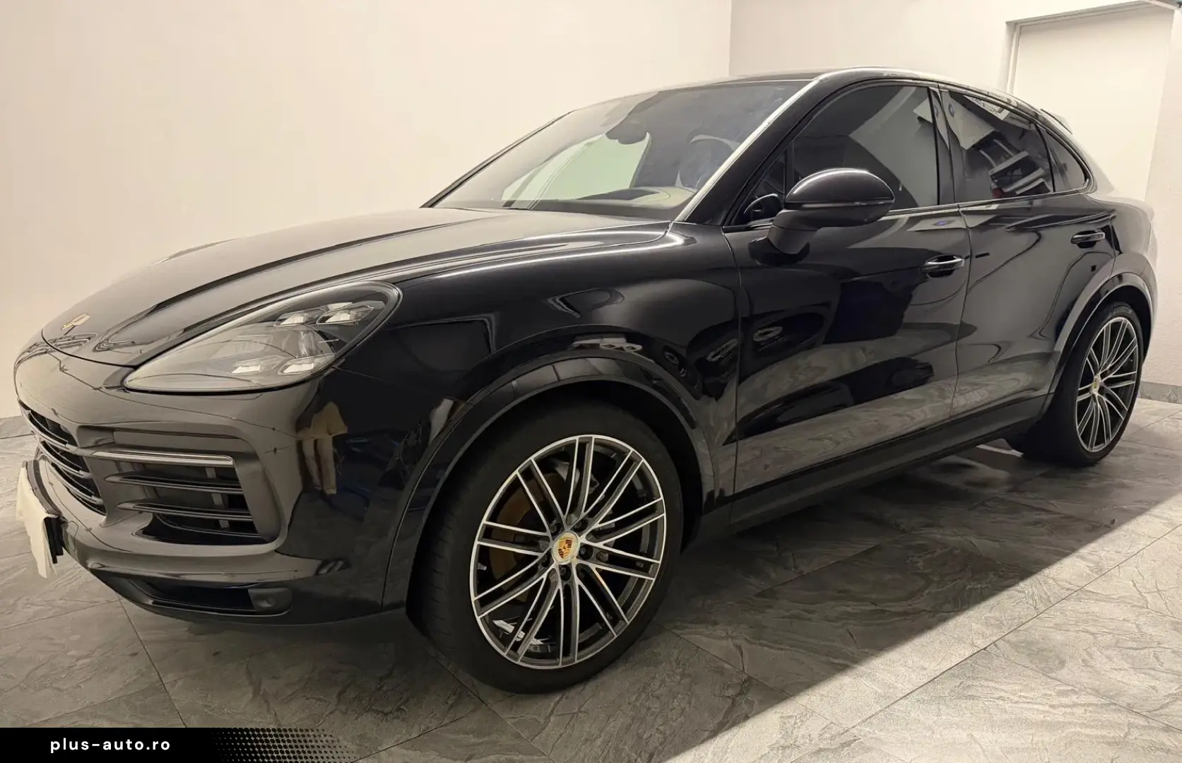 Porsche Cayenne Coupe 3.0 - HUD  360  Air Suspension  Pano