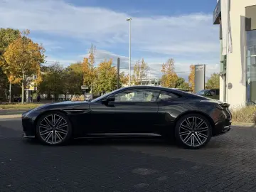 ASTON MARTIN DB12 V8  MwSt. ausw. Inspire Comfort