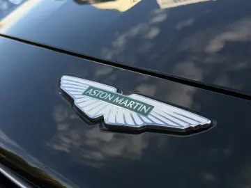 ASTON MARTIN DB12 V8  MwSt. ausw. Inspire Comfort