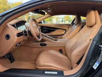 ASTON MARTIN DB12 V8  MwSt. ausw. Inspire Comfort
