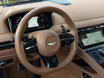 ASTON MARTIN DB12 V8  MwSt. ausw. Inspire Comfort