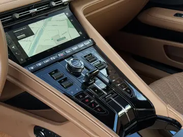 ASTON MARTIN DB12 V8  MwSt. ausw. Inspire Comfort