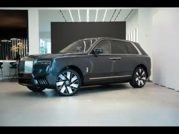 ROLLS ROYCE Cullinan Provenance 2 Year Warranty & Service