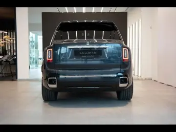 ROLLS ROYCE Cullinan Provenance 2 Year Warranty & Service