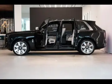 ROLLS ROYCE Cullinan Provenance 2 Year Warranty &  Service