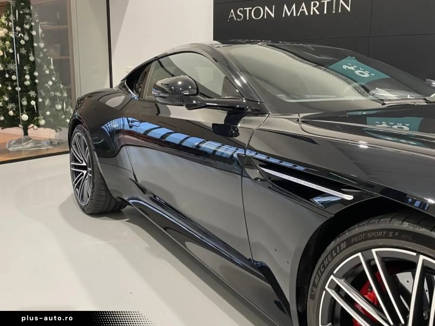 ASTON MARTIN DB12 DB12