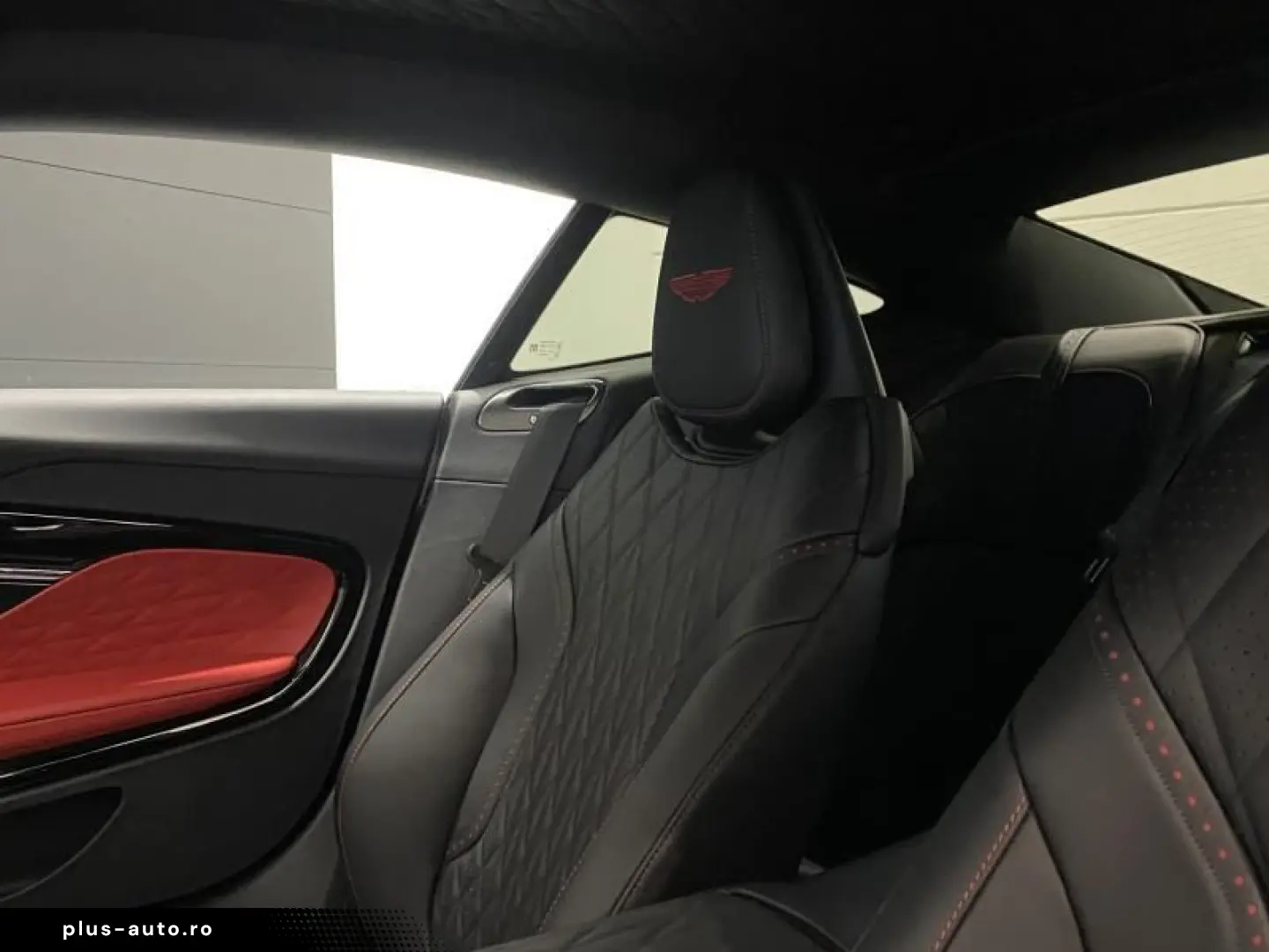 ASTON MARTIN DB12 DB12