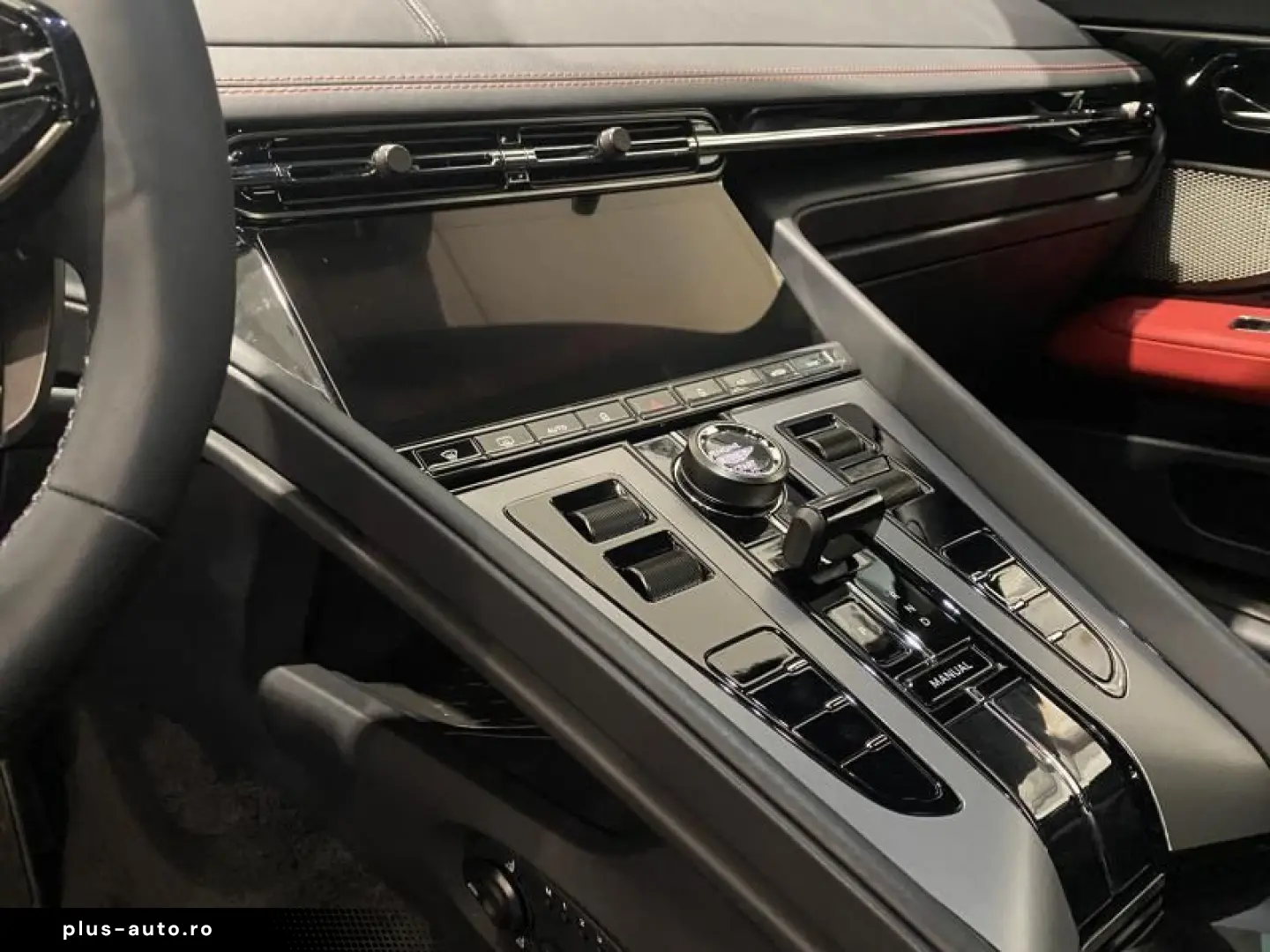 ASTON MARTIN DB12 DB12