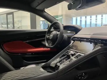 ASTON MARTIN DB12 DB12