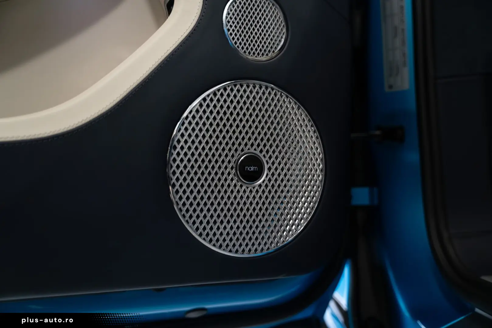 BENTLEY Continental GT Azure  BY MULLINER