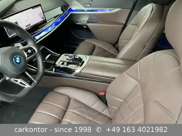 BMW 750e xDr.  MSPORTPAKET LOUNGE SEAT FOND EN TÜREN