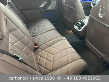 BMW 750e xDr.  MSPORTPAKET LOUNGE SEAT FOND EN TÜREN