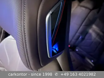 BMW 750e xDr.  MSPORTPAKET LOUNGE SEAT FOND EN TÜREN
