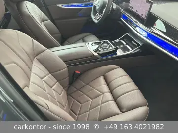 BMW 750e xDr.  MSPORTPAKET LOUNGE SEAT FOND EN TÜREN