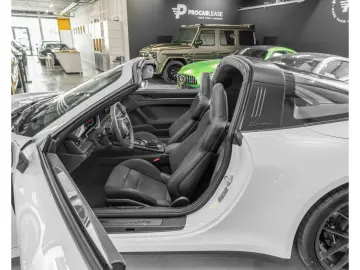 PORSCHE 992 911 992.2 TARGA 4 GTS   FACELIFT MY2025   SO