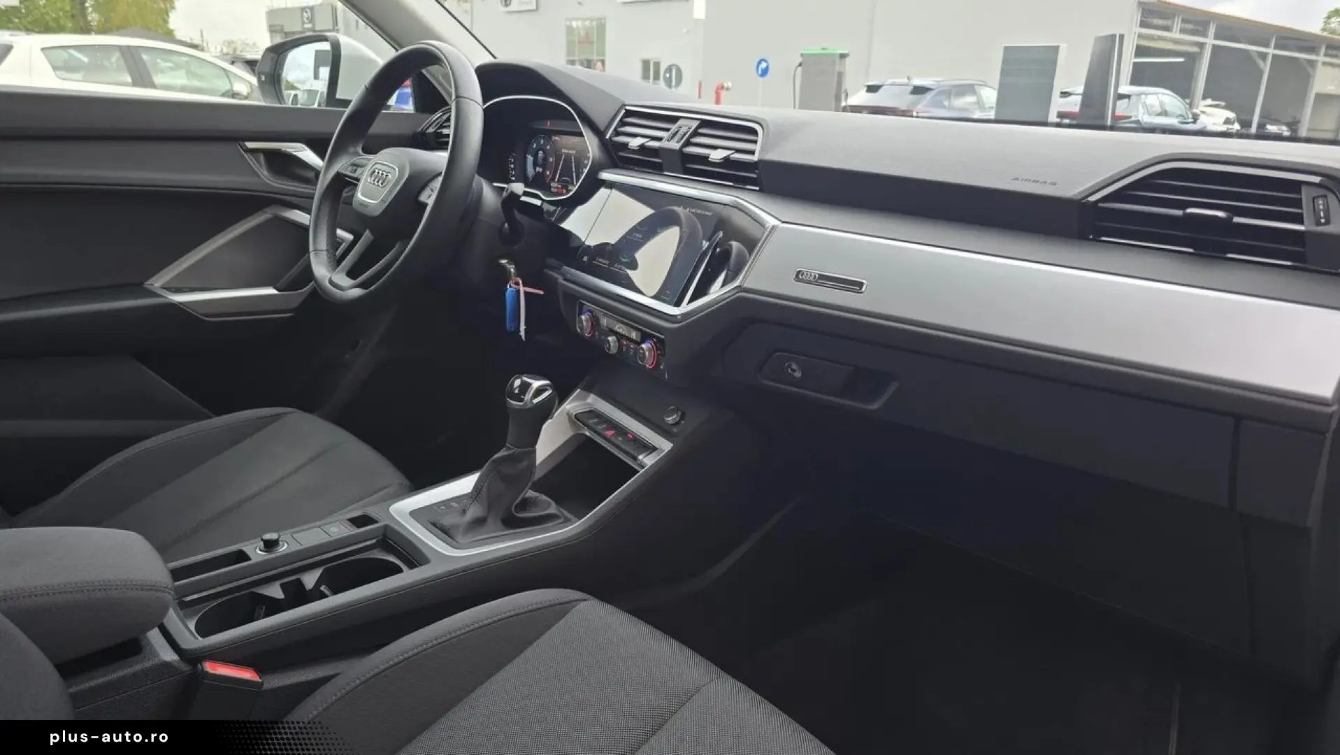 Audi Q3 2.0 TDI S-TRONIC - 150 Cp