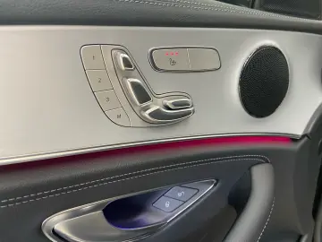 MERCEDES E 300 e 4MATIC   AMG LINE • PANO DISTRONIC 360