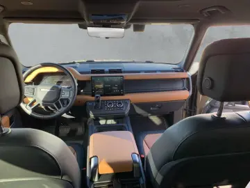 LAND ROVER DEFENDER 90   X-DYNAMIC HSE Pano