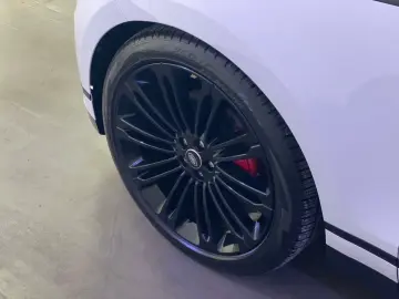 RANGE ROVER VELAR D200 DYNAMIC PANO • MEMORY