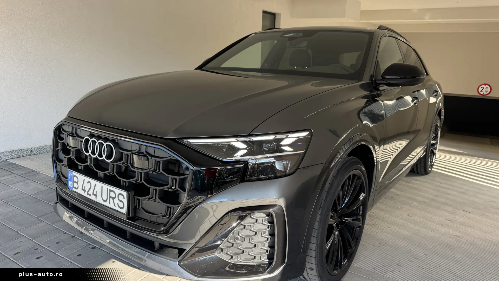 Audi Q8 Demo