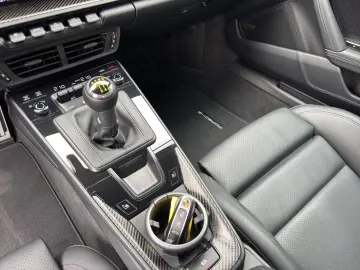 PORSCHE 911 GT3 TOURING   510 CP   6 TREPTE MANUALE