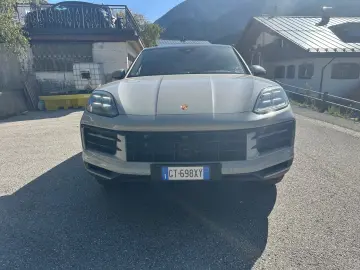 PORSCHE CAYENNE E-HYBRID   470 CP   AUTOMATĂ