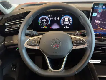 VW TIGUAN eHYBRID – 204 CP  IQ.LIGHT 360  HARMAN KARDON