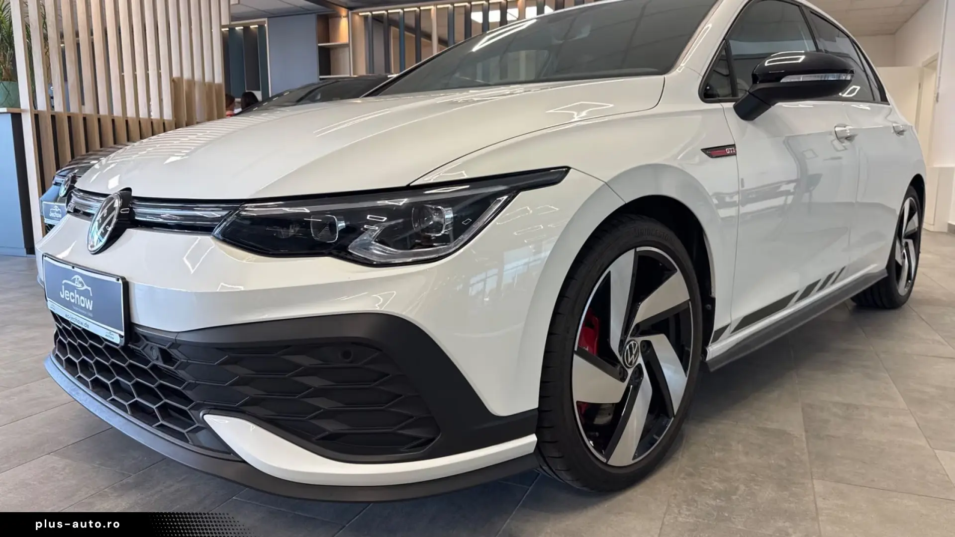 VOLKSWAGEN GOLF VIII GTI CLUBSPORT   300 CP