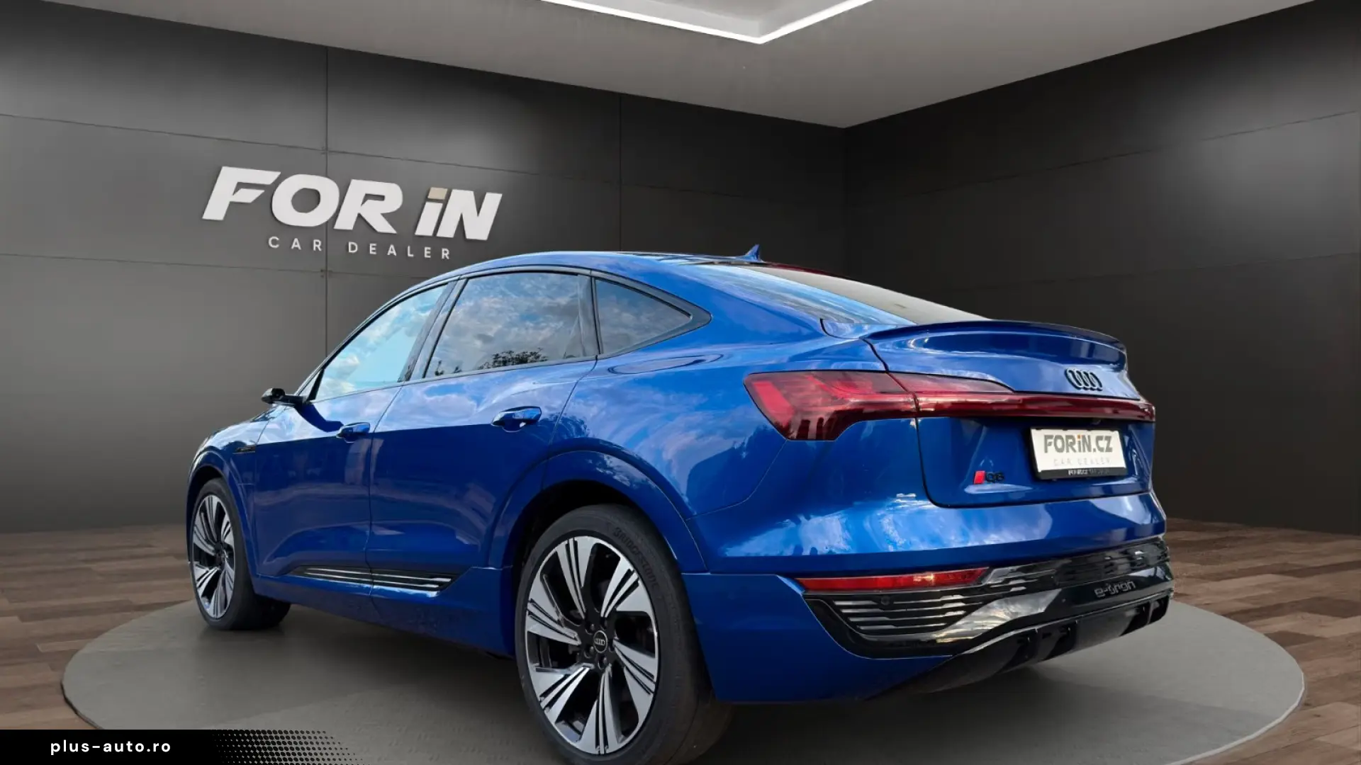 AUDI Q8 SPORTBACK E-TRON 55 QUATTRO S LINE 408 CP 4X4