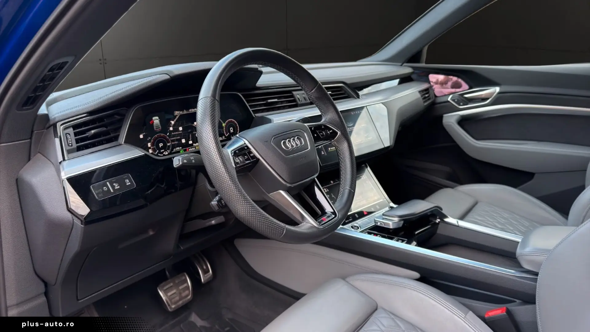 AUDI Q8 SPORTBACK E-TRON 55 QUATTRO S LINE 408 CP 4X4