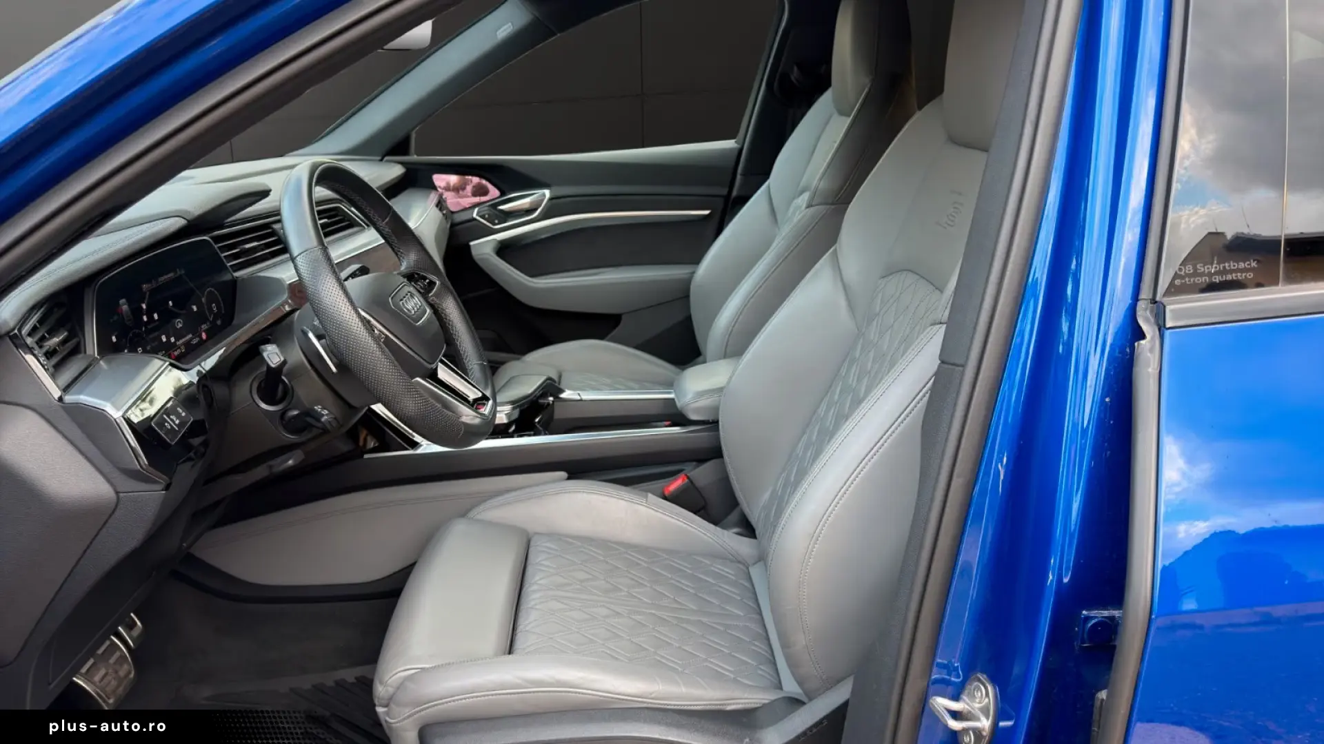 AUDI Q8 SPORTBACK E-TRON 55 QUATTRO S LINE 408 CP 4X4