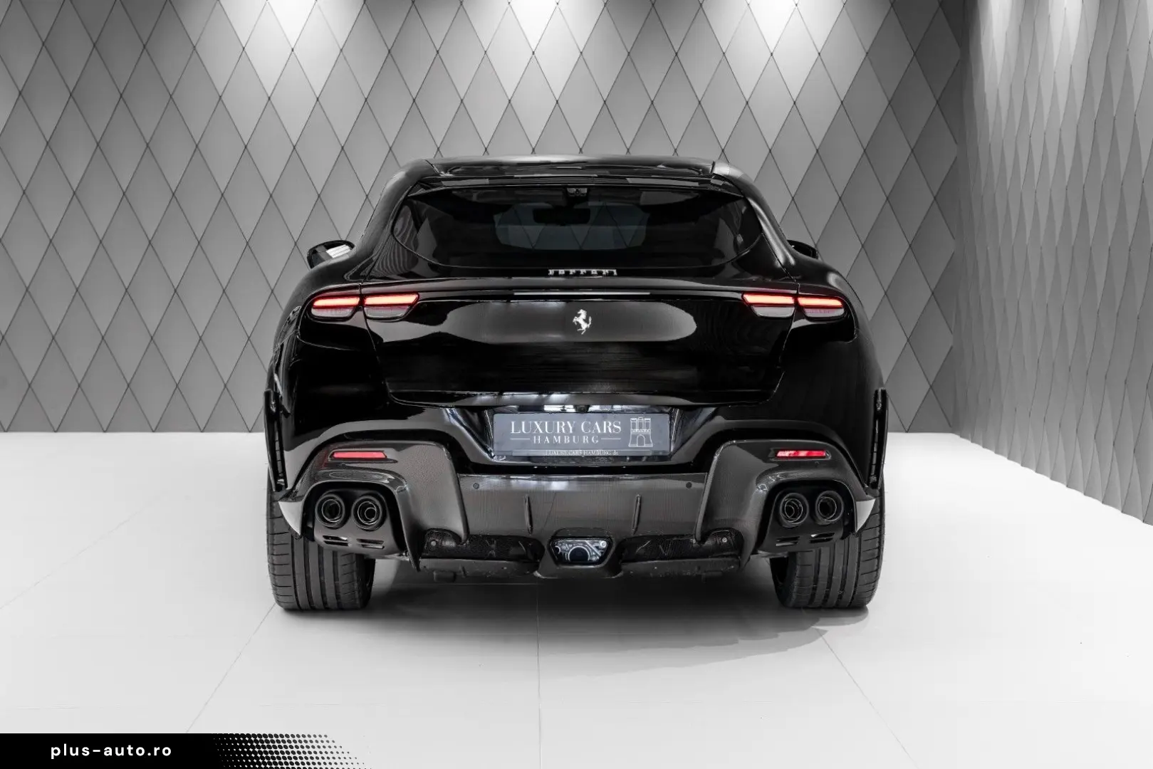 FERRARI Purosangue BLACK BEIGE FULL CARBON PANO