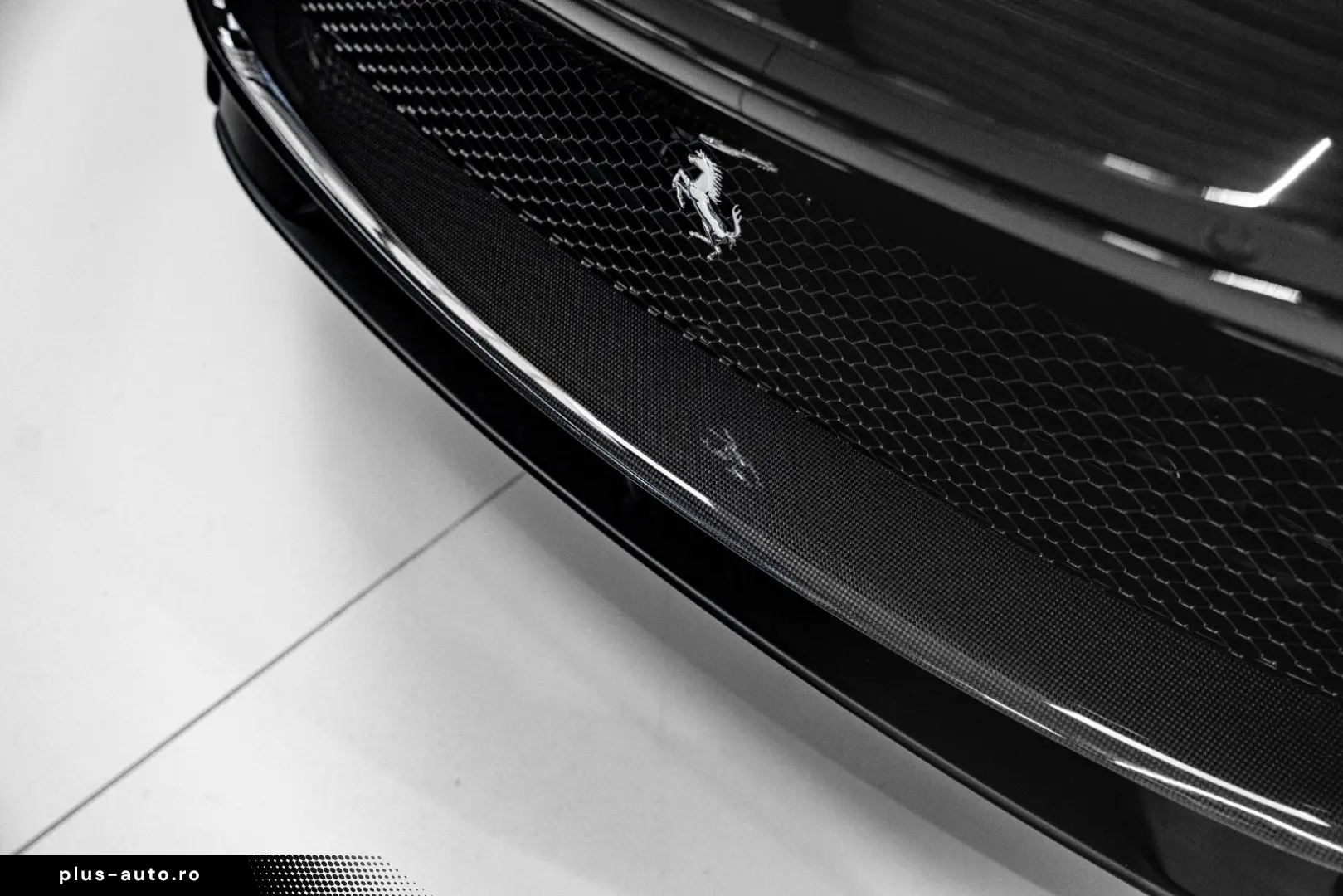 FERRARI Purosangue BLACK BEIGE FULL CARBON PANO