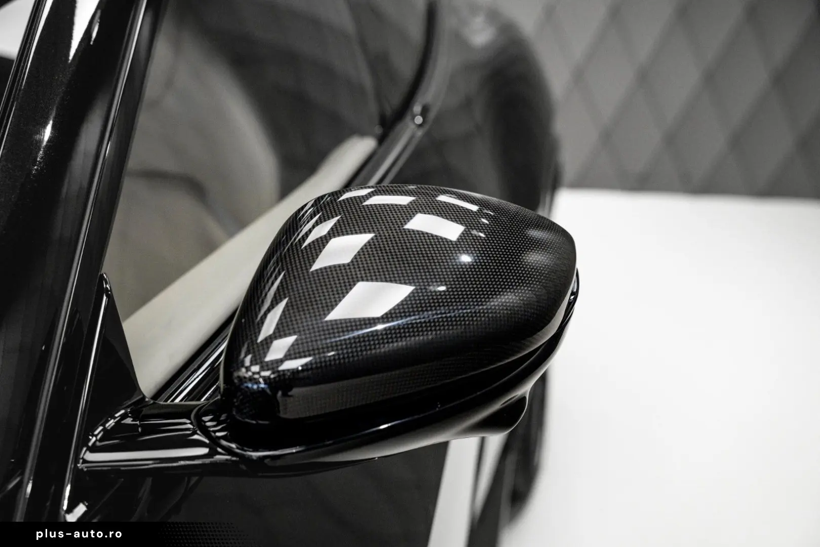FERRARI Purosangue BLACK BEIGE FULL CARBON PANO