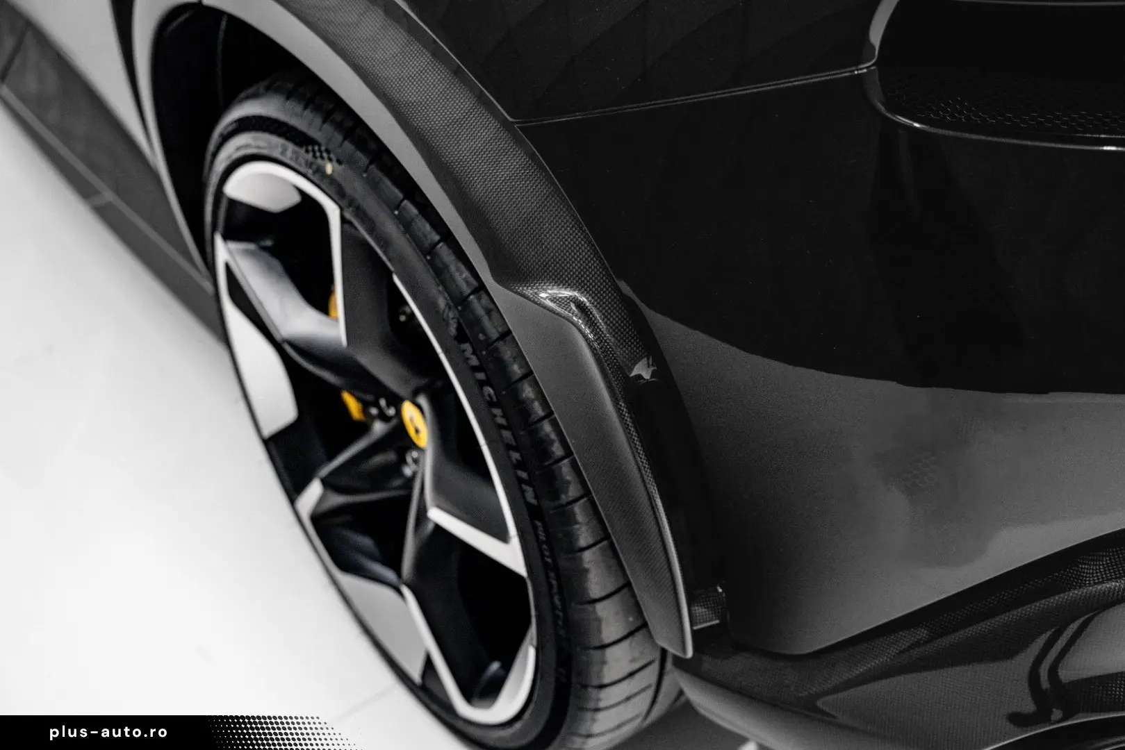 FERRARI Purosangue BLACK BEIGE FULL CARBON PANO