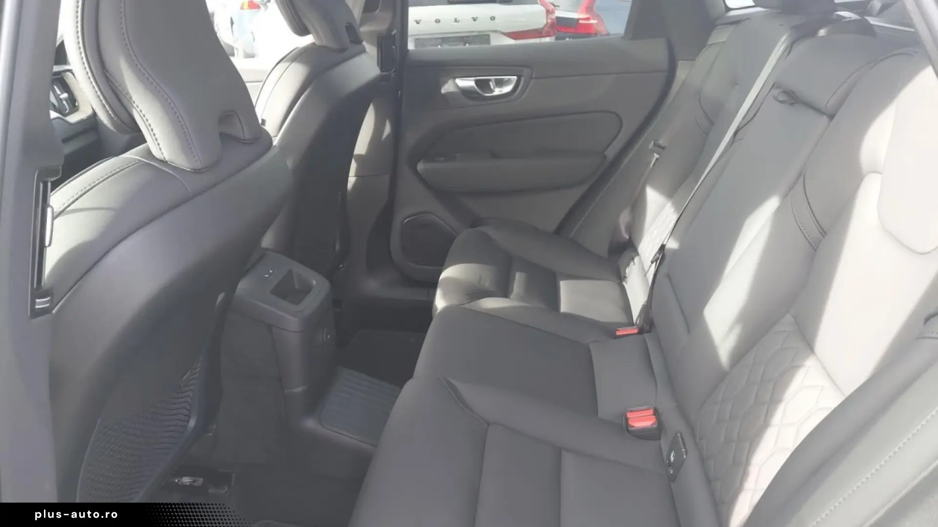 Volvo XC60 T6 Ultra Dark Plug-In Hybrid AWD