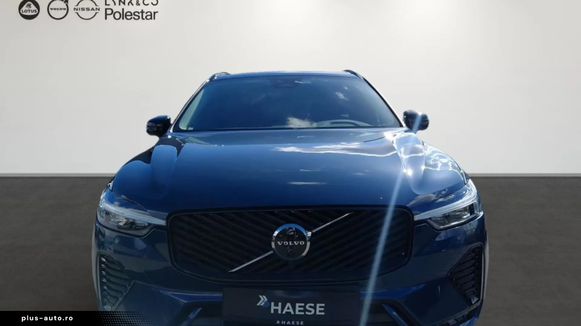 Volvo XC60 B5 Plus Dark AWD Memory Seats Sound System