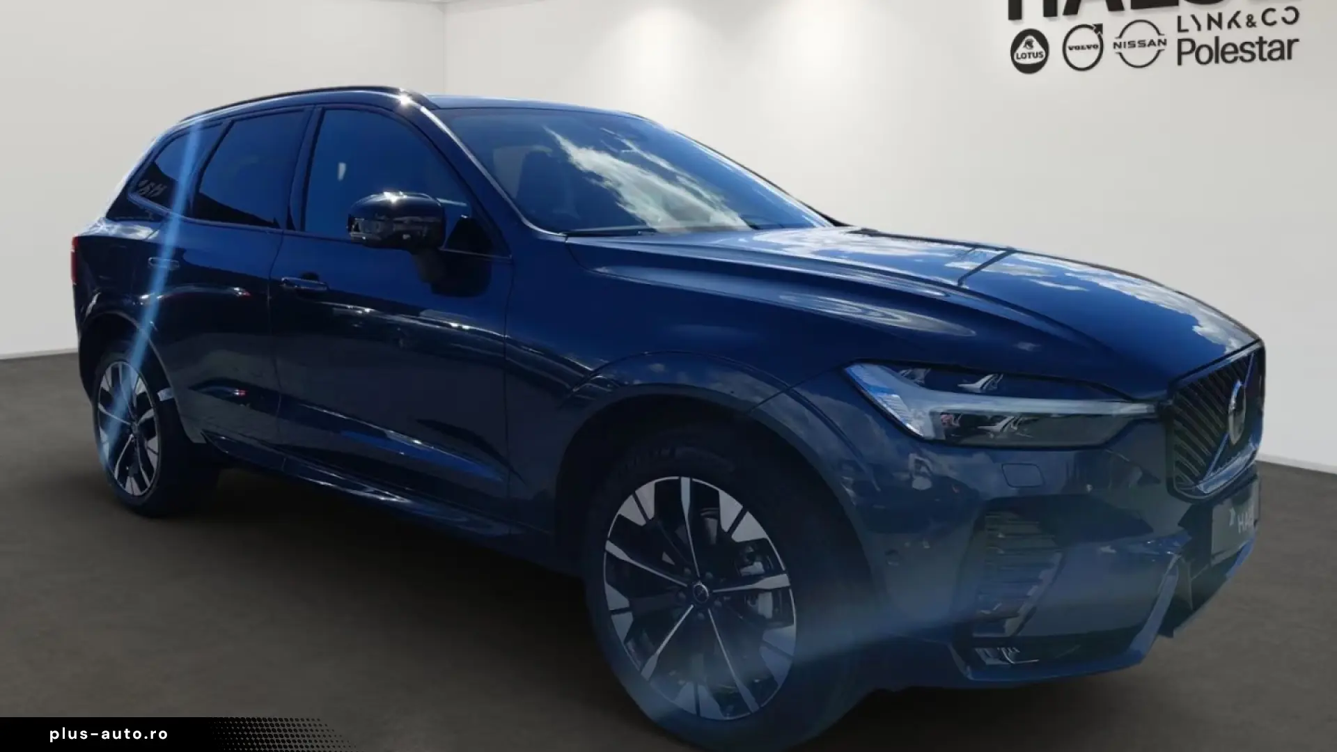 Volvo XC60 B5 Plus Dark AWD Memory Seats Sound System